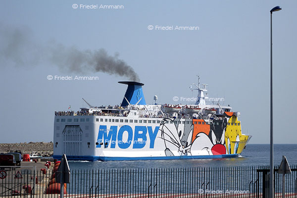 WIRTSCHAFT / ECONOMY - Mobilität / Mobility - Schifffahrt / Shipping - Ferry, Italia