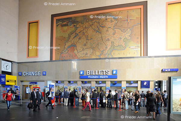 WIRTSCHAFT / ECONOMY - Mobilität / Mobility - Bahnhof / Station Genf, Genève