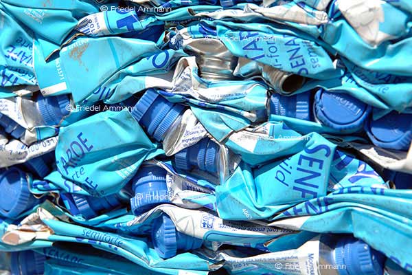 WIRTSCHAFT / ECONOMY - Abfall, Recycling – Alusammlung / Aluminium Recycling