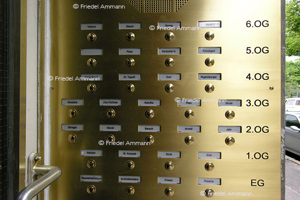 WIRTSCHAFT - Soziales und Gesellschaft - Wohnhaft