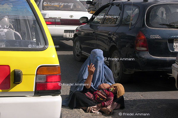 WIRTSCHAFT / ECONOMY - Armut / Poverty - Kabul, Afghanistan