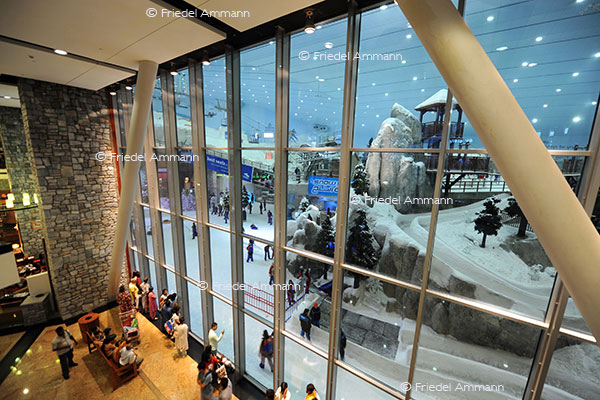 WIRTSCHAFT / ECONOMY - Luxus / Luxury - Skihall, Dubai