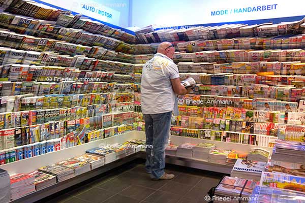 WISSEN – Kommunikation / Communication - Print-Medien