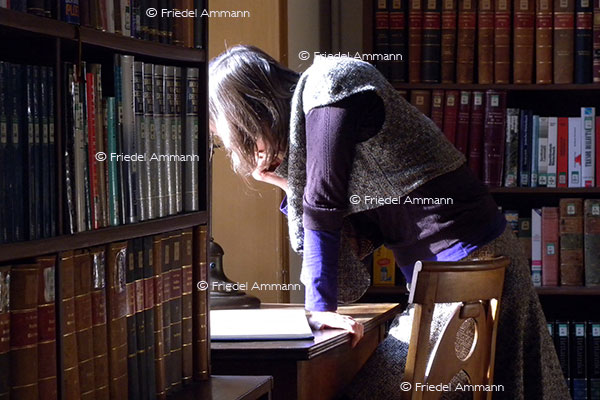 WISSEN - Lesegesellschaft - Münsterplatz, Basel