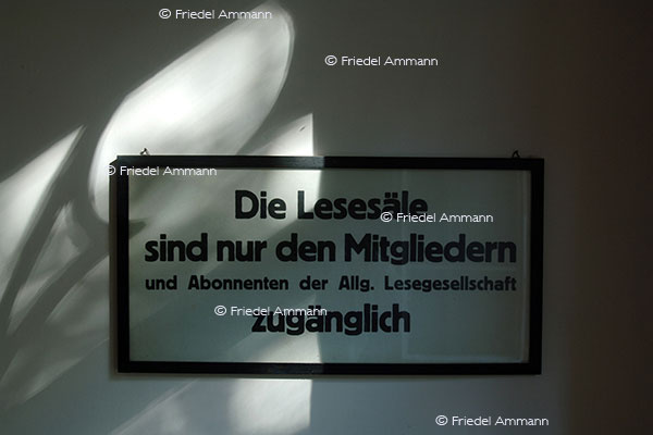 WISSEN - Lesegesellschaft - Münsterplatz, Basel