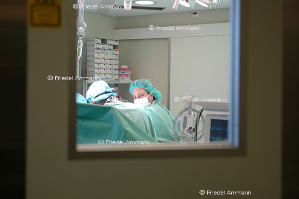WISSEN - Schulmedizin - Operationssaal, OP