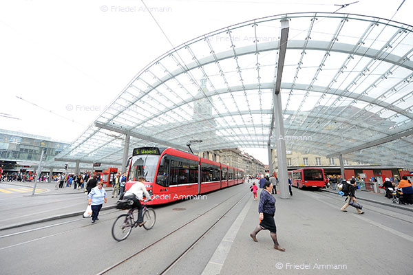 WISSEN - Umwelt, Energie - Bahnhhofplatz, Bern